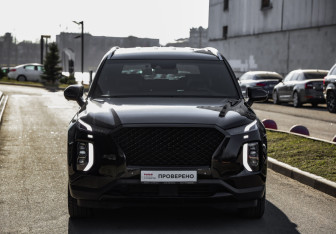 Подержанный автомобиль Hyundai Palisade 2020 года (3 фото)