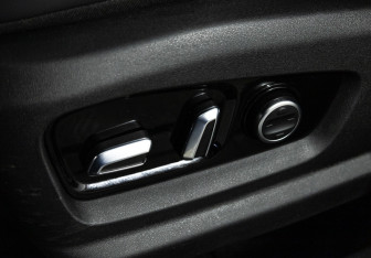 Подержанный автомобиль Jaecoo J7 2023 года (16 фото)