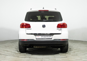 Подержанный автомобиль Volkswagen Tiguan 2012 года (6 фото)
