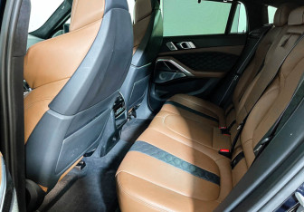 Подержанный автомобиль BMW X6 M 2020 года (14 фото)