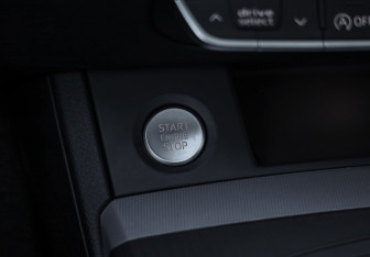 Подержанный автомобиль Audi Q5 2019 года (20 фото)