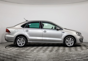 Подержанный автомобиль Volkswagen Polo Sedan 2019 года (4 фото)
