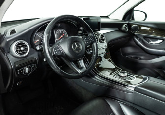 Подержанный автомобиль Mercedes-Benz GLC Coupe 2015 года (11 фото)