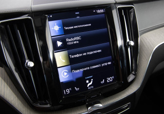 Подержанный автомобиль Volvo XC60 2021 года (18 фото)