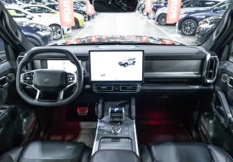 Подержанный автомобиль Jetour T2 2025 года (14 фото)