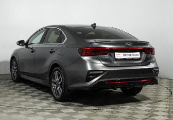 Подержанный автомобиль Kia Cerato Sedan 2020 года (7 фото)