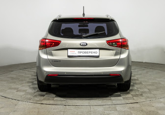 Подержанный автомобиль Kia Ceed Wagon 2014 года (6 фото)