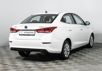 Подержанный автомобиль Changan Alsvin 2023 года (5 фото)