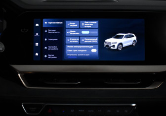 Подержанный автомобиль Geely Monjaro 2023 года (19 фото)