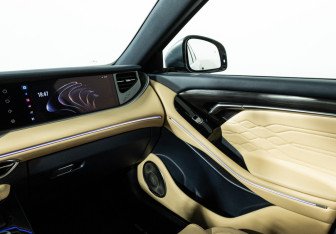 Подержанный автомобиль Voyah Free 2023 года (23 фото)