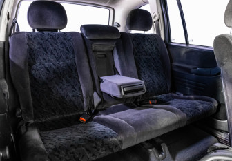 Подержанный автомобиль Opel Zafira Compactvan 2001 года (14 фото)