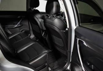 Подержанный автомобиль Belgee X70 2024 года (13 фото)