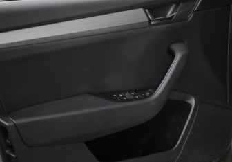 Подержанный автомобиль Skoda Superb Liftback 2018 года (18 фото)
