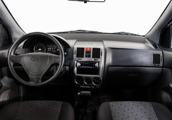 Подержанный автомобиль Hyundai Getz 2003 года (10 фото)