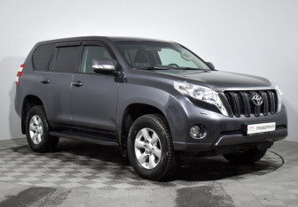 Подержанный автомобиль Toyota Land Cruiser Prado 2014 года (3 фото)