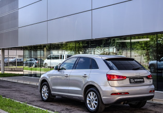 Подержанный автомобиль Audi Q3 2013 года (7 фото)