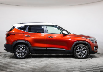 Подержанный автомобиль Kia Seltos 2020 года (4 фото)