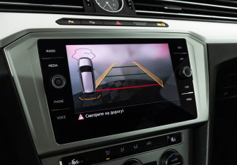 Подержанный автомобиль Volkswagen Passat Wagon 2019 года (16 фото)