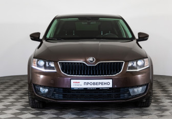 Подержанный автомобиль Skoda Octavia Liftback 2016 года (2 фото)