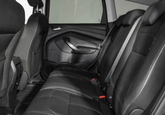 Подержанный автомобиль Ford Kuga 2018 года (12 фото)