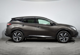 Подержанный автомобиль Nissan Murano Suv 2016 года (4 фото)
