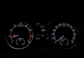 Подержанный автомобиль Skoda Rapid Liftback 2018 года (22 фото)