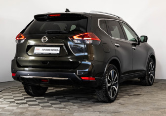 Подержанный автомобиль Nissan X-Trail 2019 года (5 фото)
