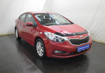 Подержанный автомобиль Kia Cerato Sedan 2014 года (3 фото)
