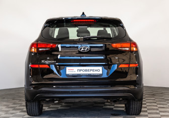 Подержанный автомобиль Hyundai Tucson 2019 года (6 фото)
