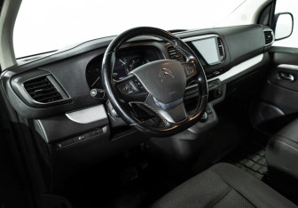 Подержанный автомобиль Citroen SpaceTourer 2019 года (11 фото)