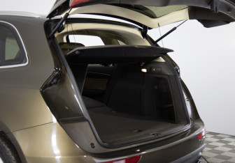 Подержанный автомобиль Audi Q5 2012 года (25 фото)