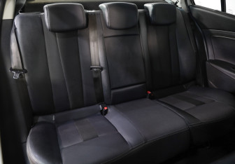 Подержанный автомобиль Renault Fluence 2010 года (22 фото)