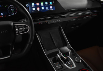 Подержанный автомобиль Omoda C5 2023 года (22 фото)