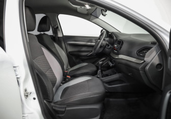 Подержанный автомобиль LADA (ВАЗ) Vesta Sedan 2023 года (18 фото)