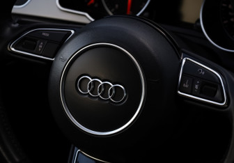 Подержанный автомобиль Audi A5 Coupe 2013 года (12 фото)