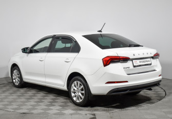 Подержанный автомобиль Skoda Rapid Liftback 2020 года (7 фото)