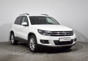 Подержанный автомобиль Volkswagen Tiguan 2015 года (3 фото)