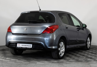 Подержанный автомобиль Peugeot 308 Hatchback 2011 года (5 фото)