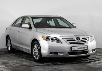 Подержанный автомобиль Toyota Camry Sedan 2008 года (3 фото)