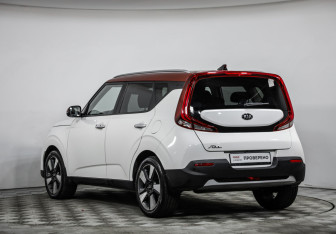 Подержанный автомобиль Kia Soul 2020 года (7 фото)