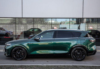 Подержанный автомобиль Voyah Free 2023 года (8 фото)