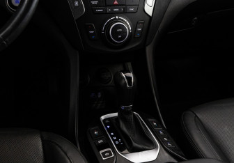 Подержанный автомобиль Hyundai Santa Fe 2018 года (13 фото)