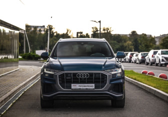Подержанный автомобиль Audi Q8 2018 года (4 фото)