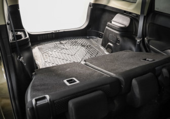 Подержанный автомобиль Mitsubishi Outlander 2020 года (23 фото)