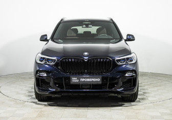 Подержанный автомобиль BMW X5 2020 года (2 фото)