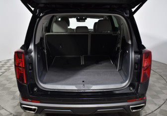 Подержанный автомобиль GAC GS8 2023 года (20 фото)