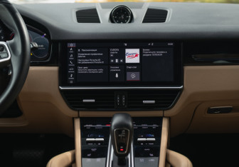 Подержанный автомобиль Porsche Cayenne 2018 года (22 фото)