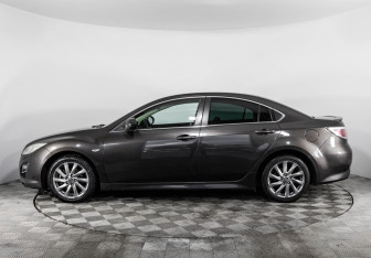 Подержанный автомобиль Mazda 6 Sedan 2012 года (8 фото)