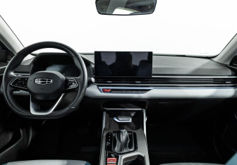 Подержанный автомобиль Geely Emgrand 2023 года (13 фото)