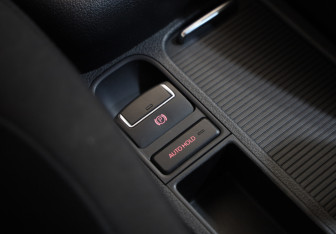 Подержанный автомобиль Volkswagen Tiguan 2015 года (17 фото)